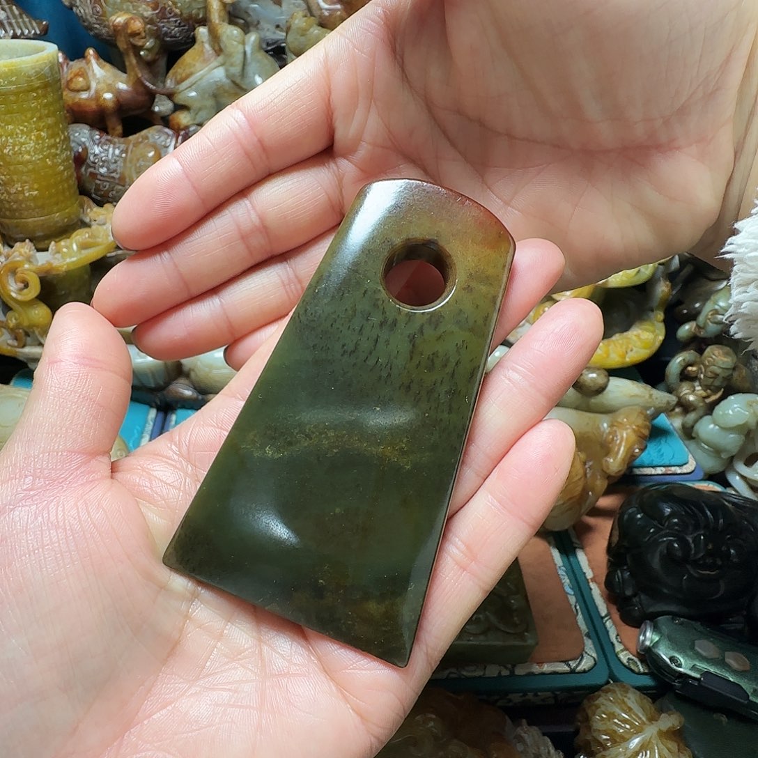 生***威和田玉未镶嵌挂件