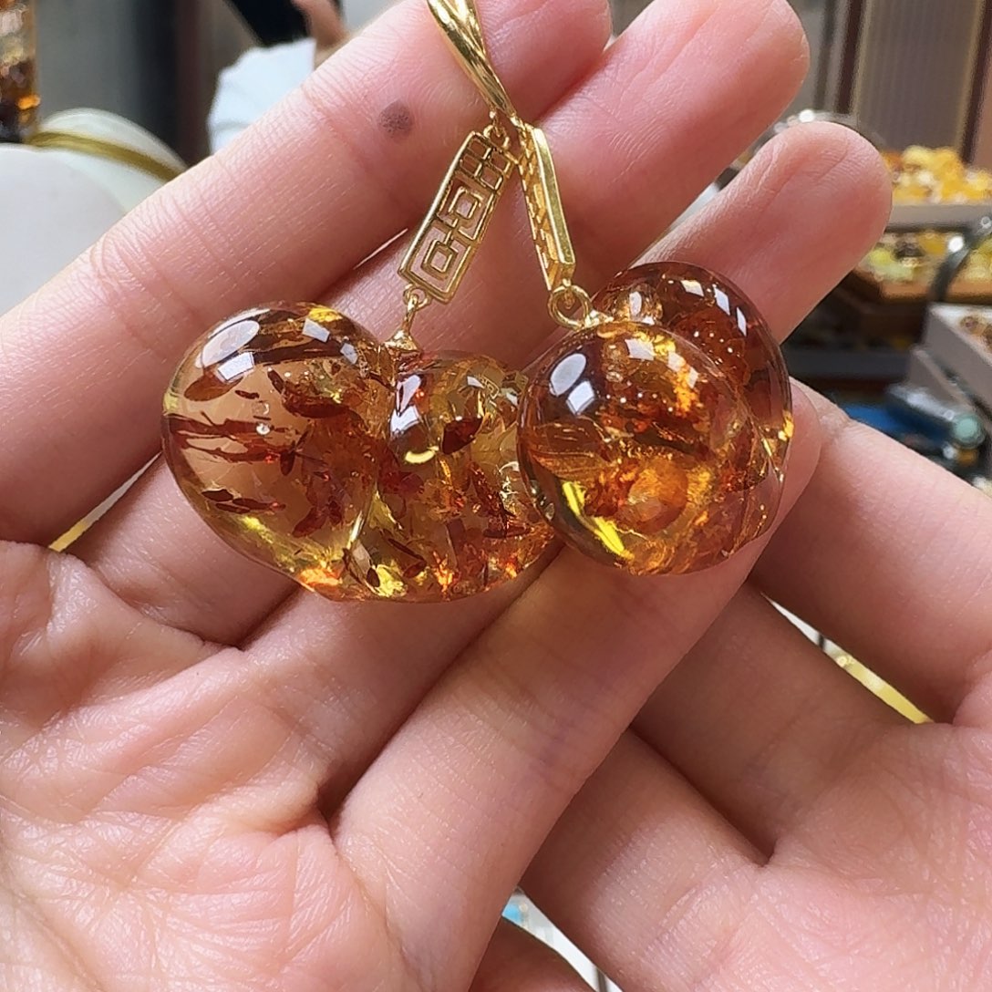 琥珀未镶嵌颈饰耳坠