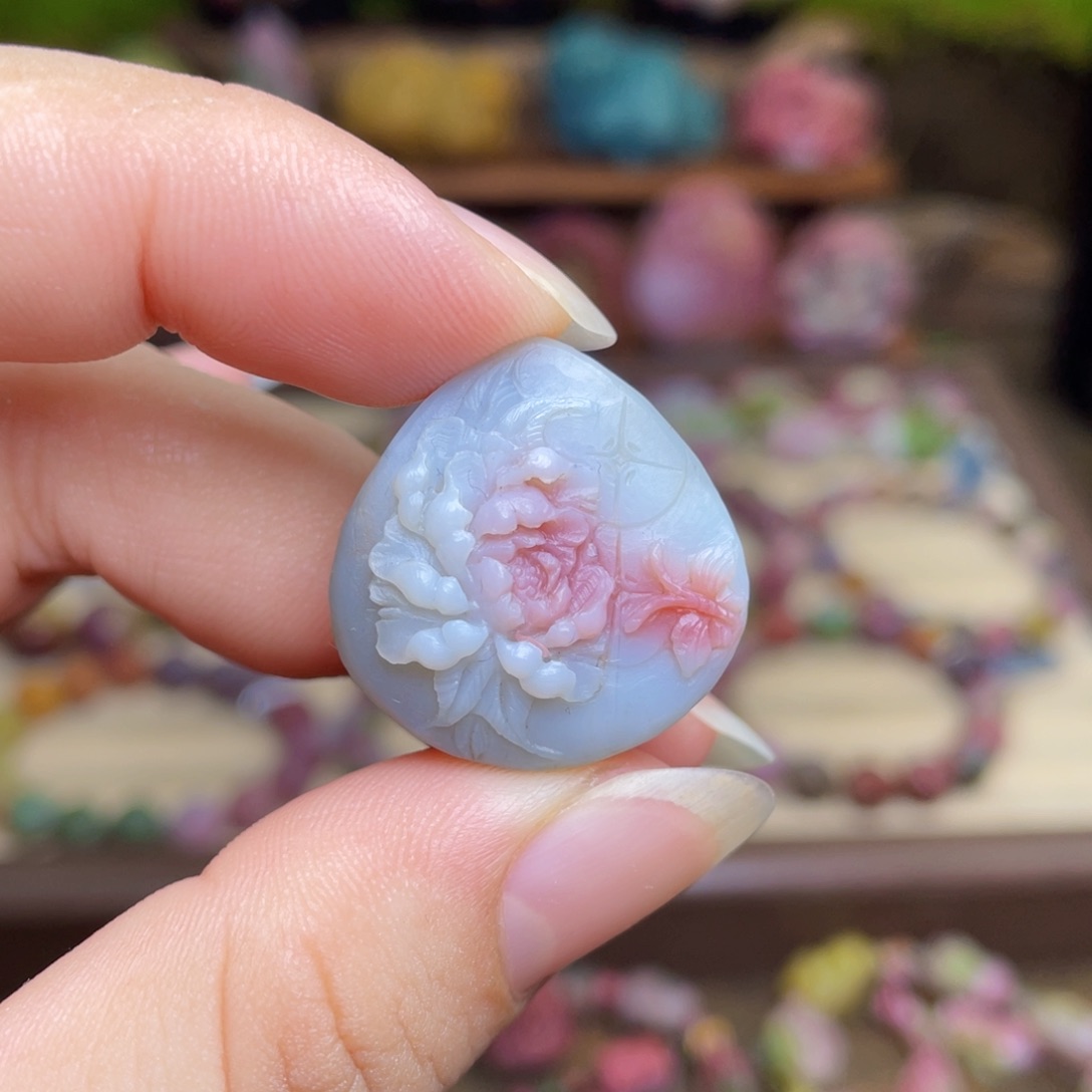 玛瑙/玉髓未镶嵌珠宝半成品盐源玛瑙苏工蓝紫蝶恋花