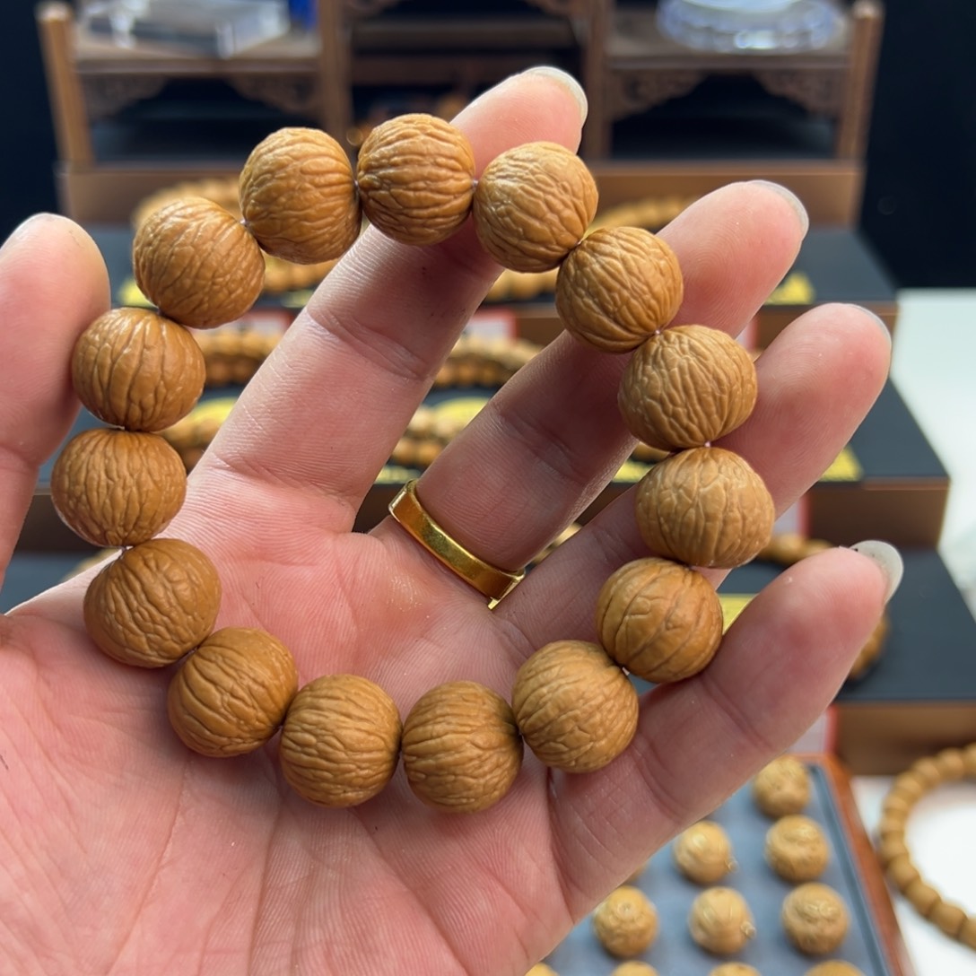 猴头核桃手串原皮原色17凤羽