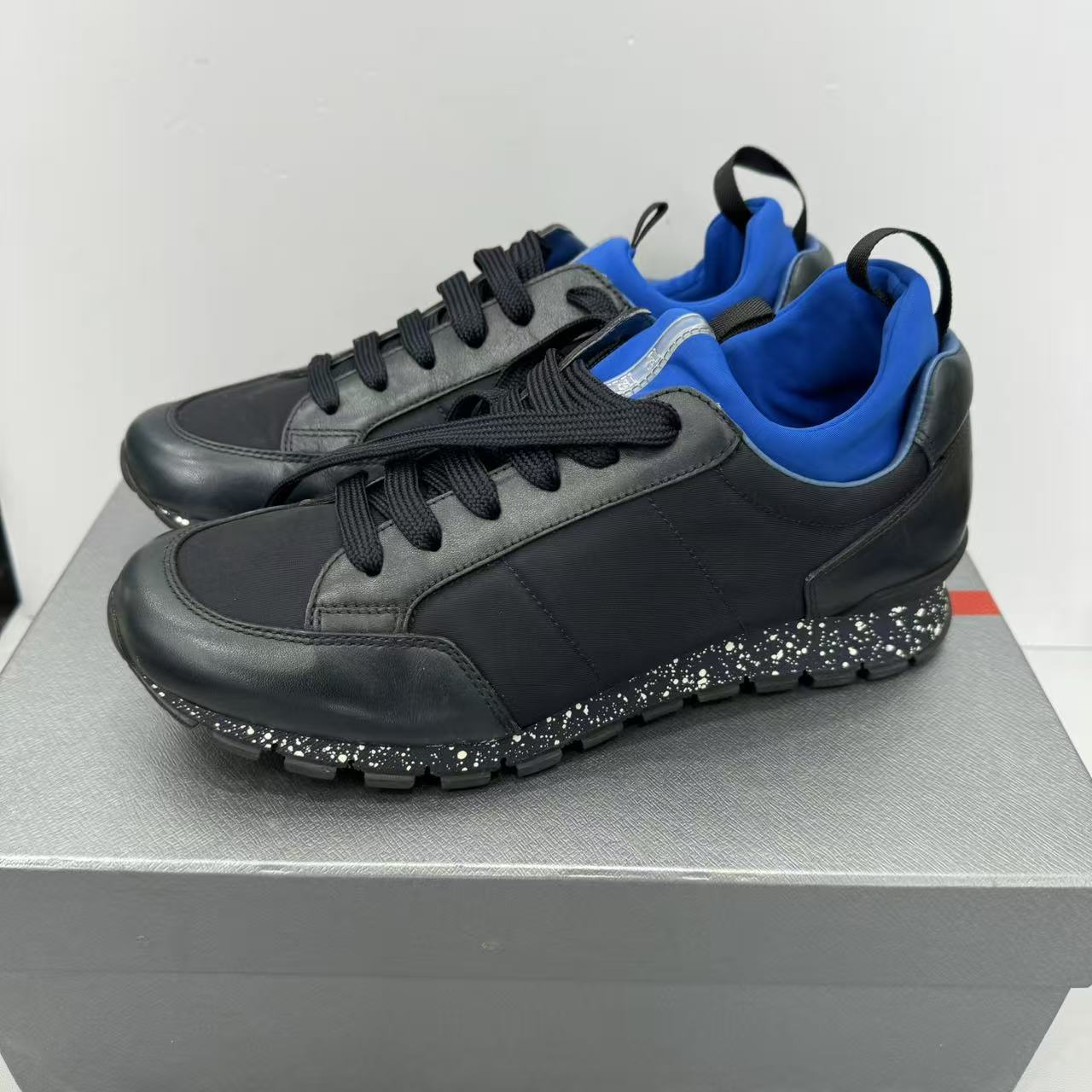 99新 Prada/普拉达 40.5码 260 低帮 休闲鞋