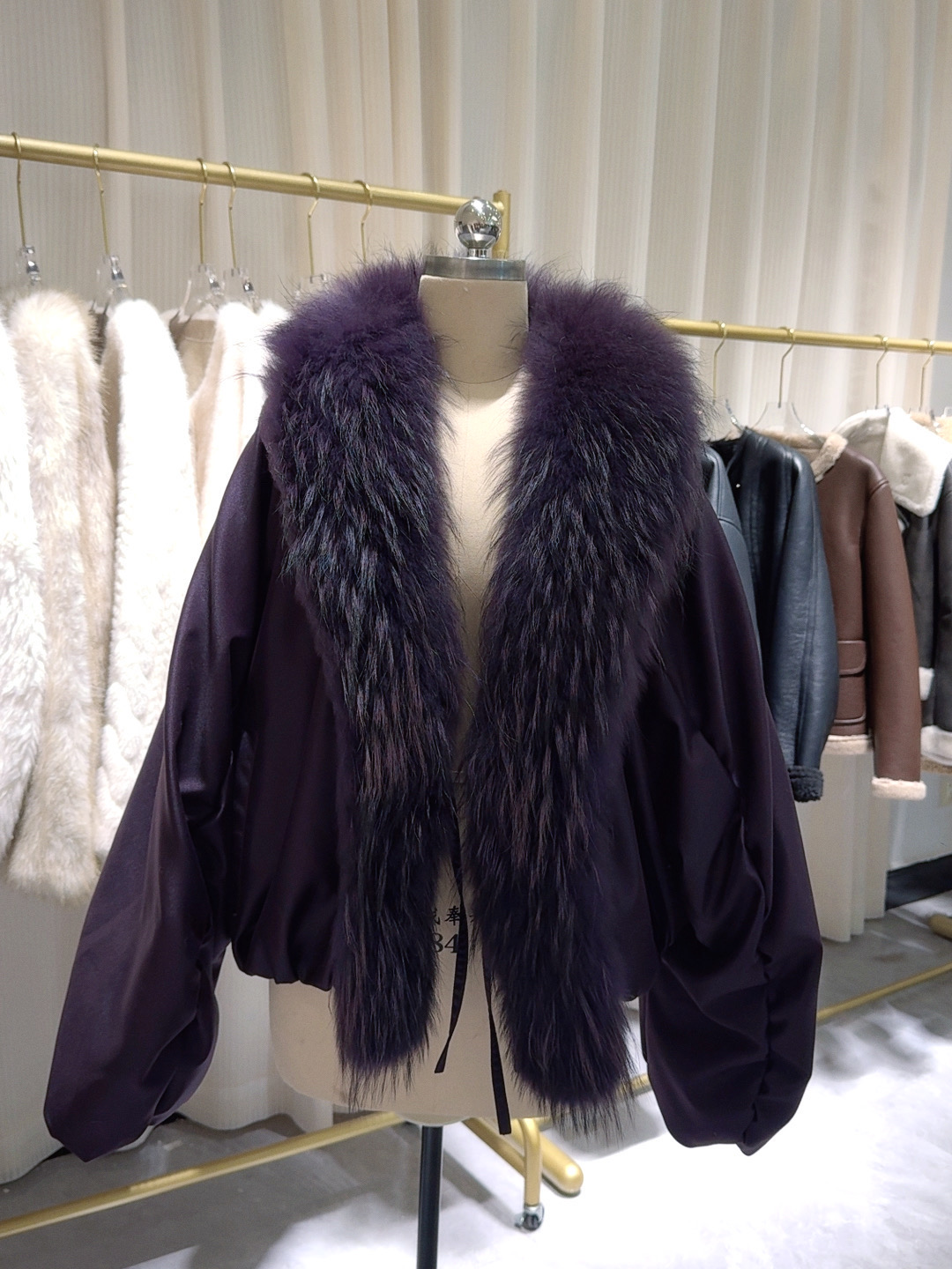 原创设计款貉子毛白鹅绒中长款双面穿大版派克服25072