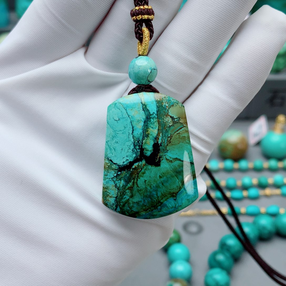 绿松石配饰未镶嵌