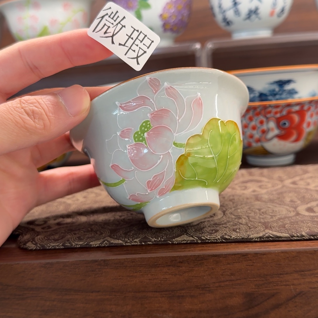 釉下手绘茶具微瑕