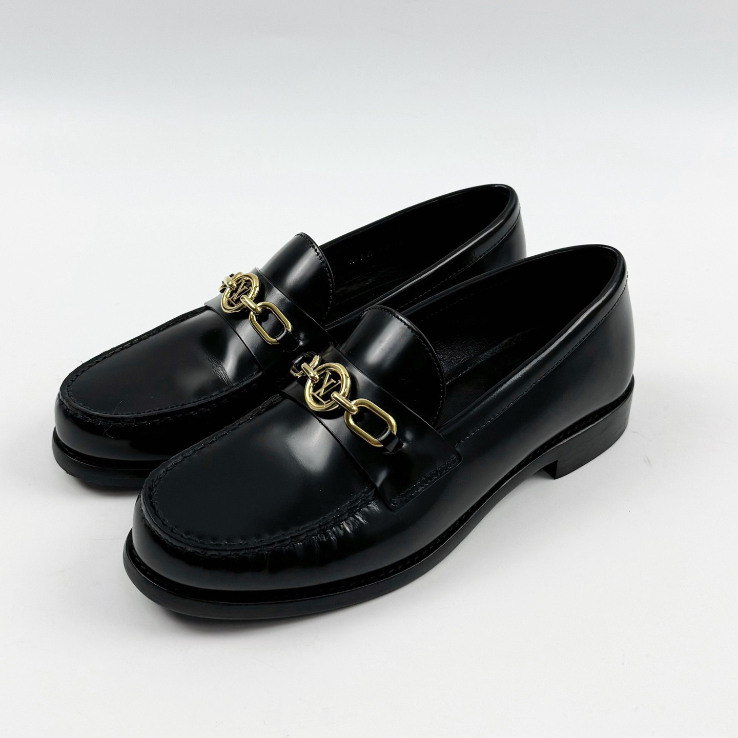 99新 LouisVuitton/路易威登 37码 LV 路易威登 金标乐福鞋 vz040