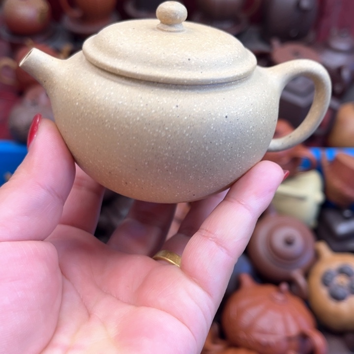 茶壶紫砂瑕疵………………