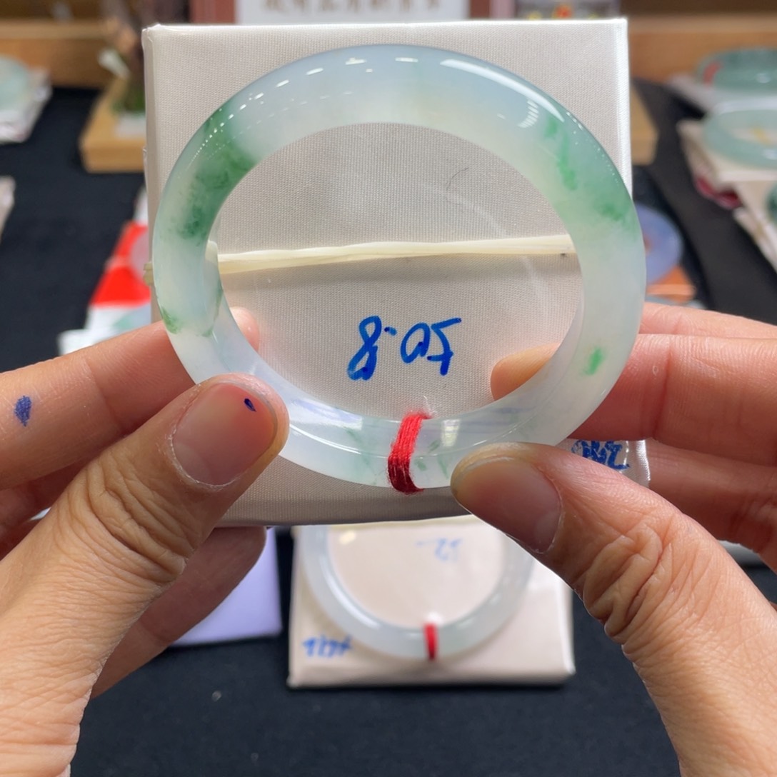 翡翠手镯未镶嵌50.8天然翡翠A货