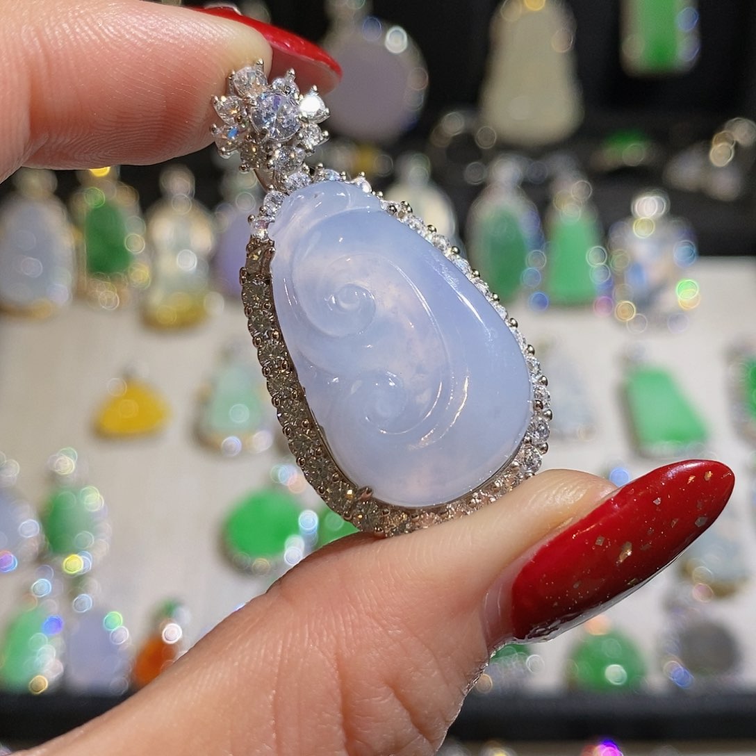 翡翠颈饰银S925镶嵌天然翡翠