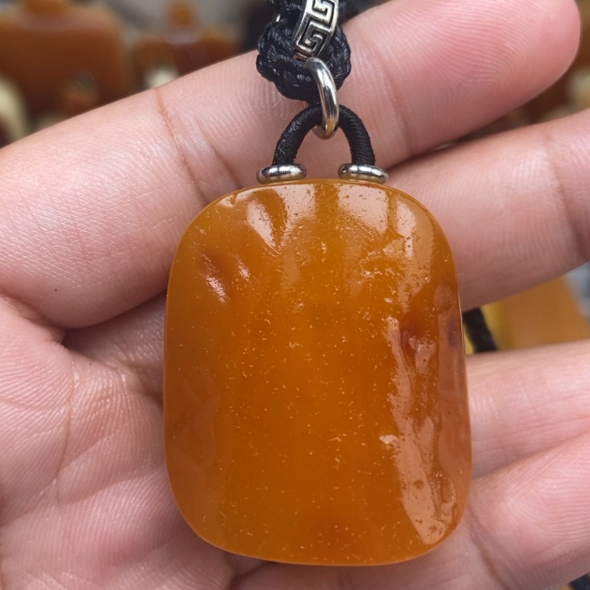 【闪购商品】未镶嵌颈饰琥珀