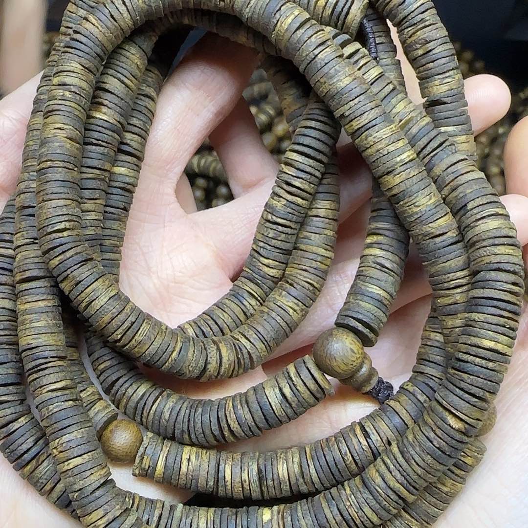 沉香沉香碎屑+沉水浮0.8片片珠多圈37克加多样性发一