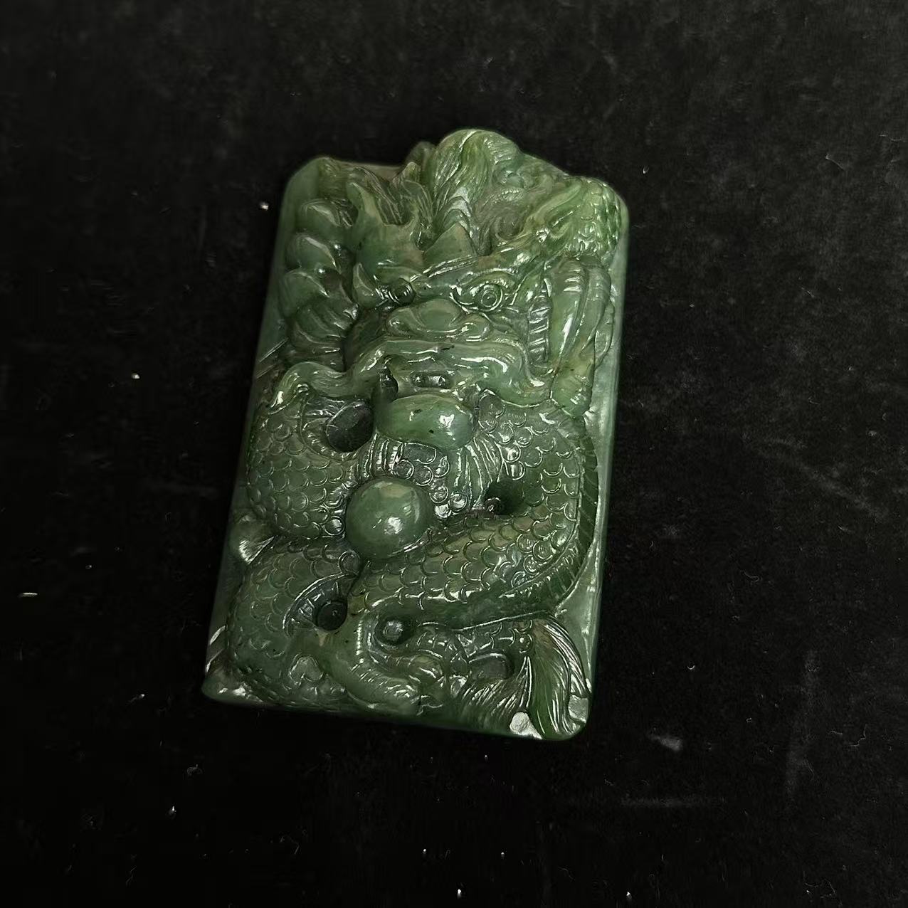 碧玉手工雕刻龙牌手把件A9425