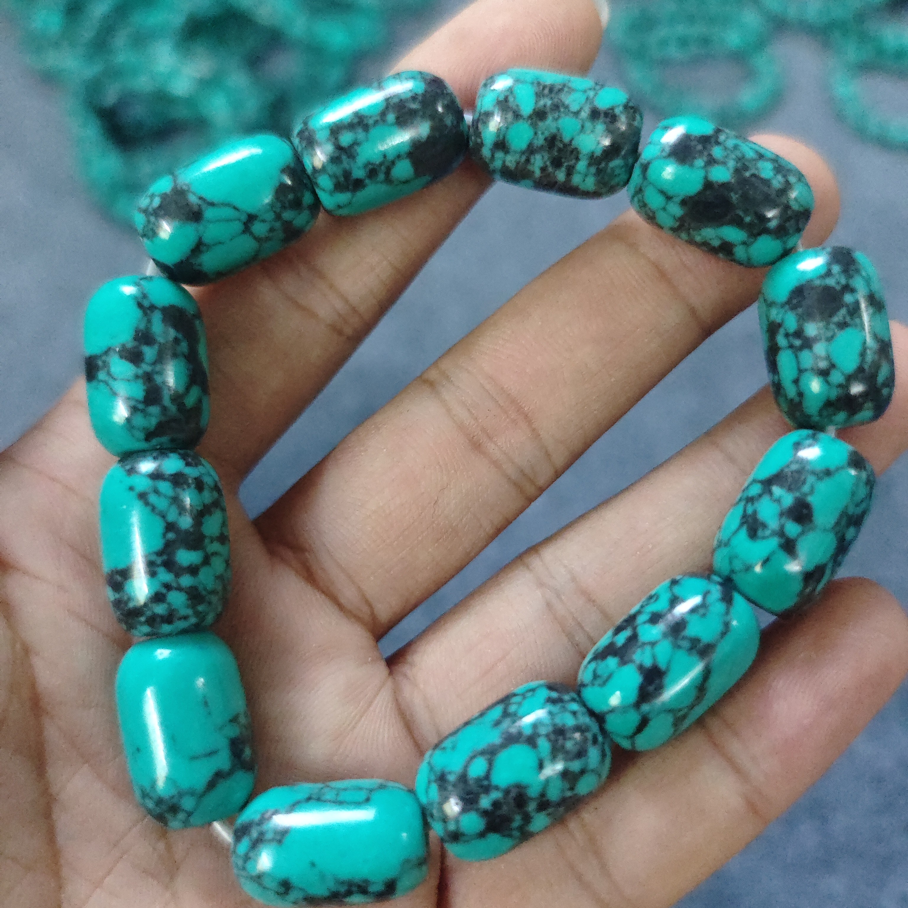 A42绿乌花13x18桶珠