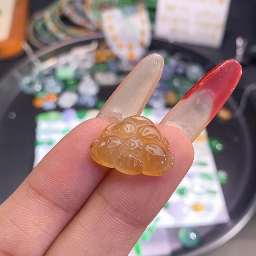 【闪购商品】翡翠挂件未镶嵌花