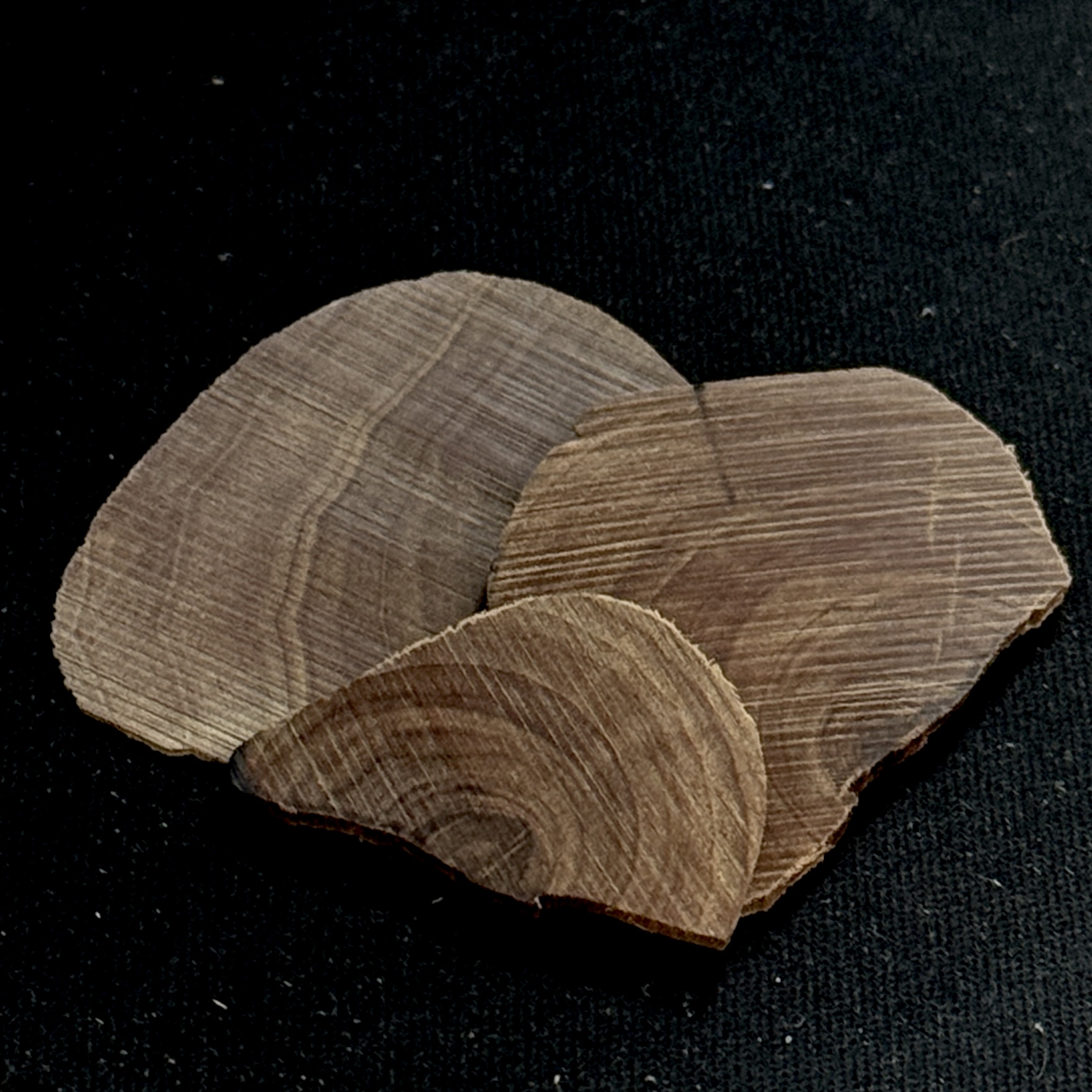 190号老山檀香檀木香片 3片 四刨切片