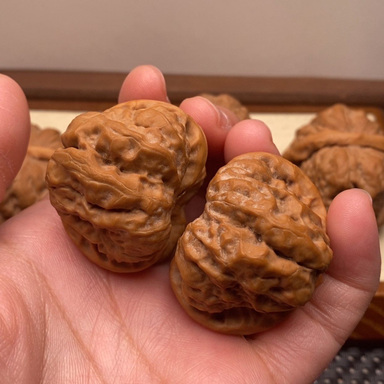 【闪购商品】把件文玩核桃幼****人边40左右