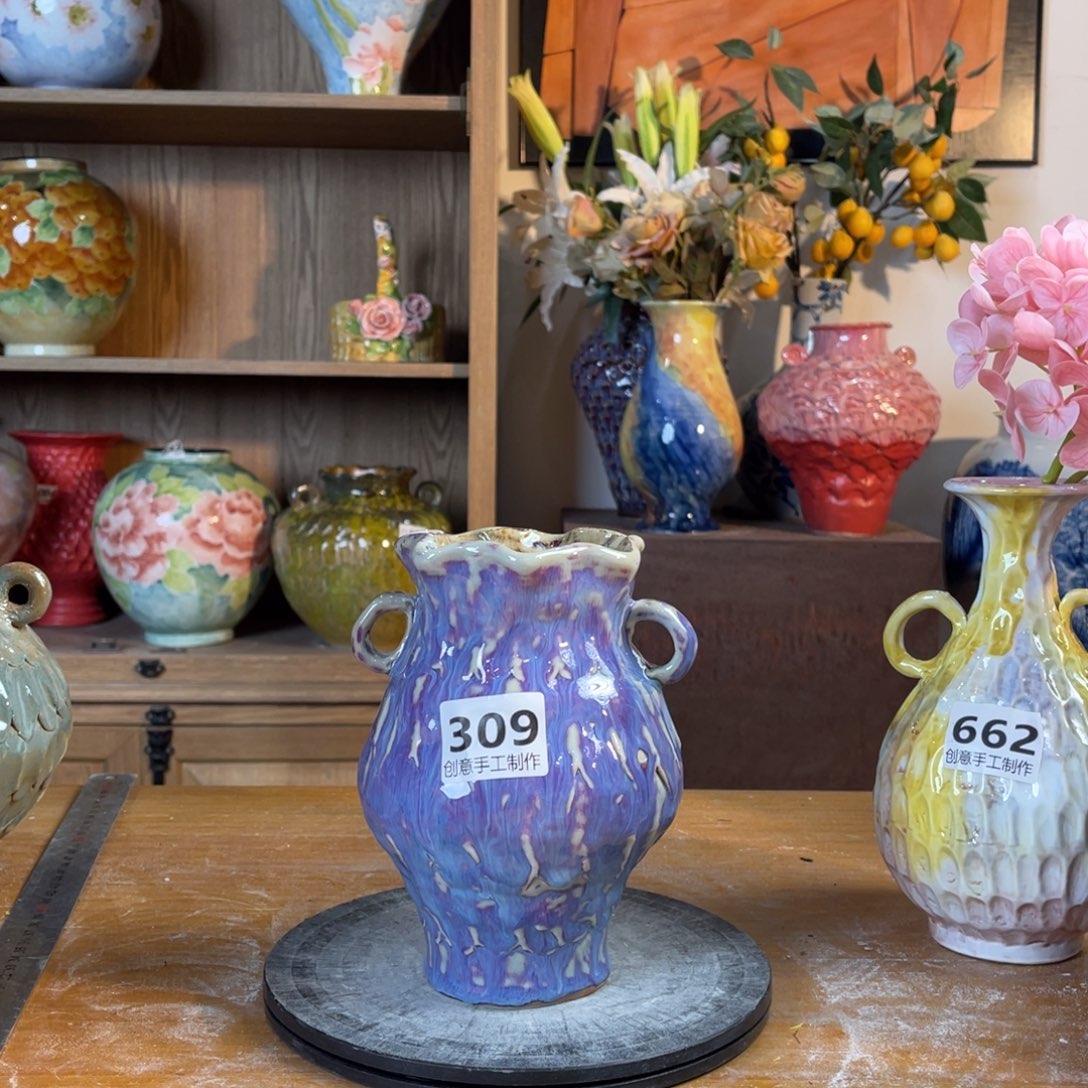 摆件陶瓷花瓶高17.5口径7盘泥微瑕