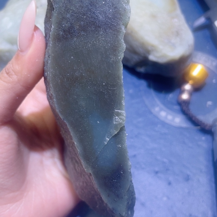 和田玉未镶嵌珠宝半成品