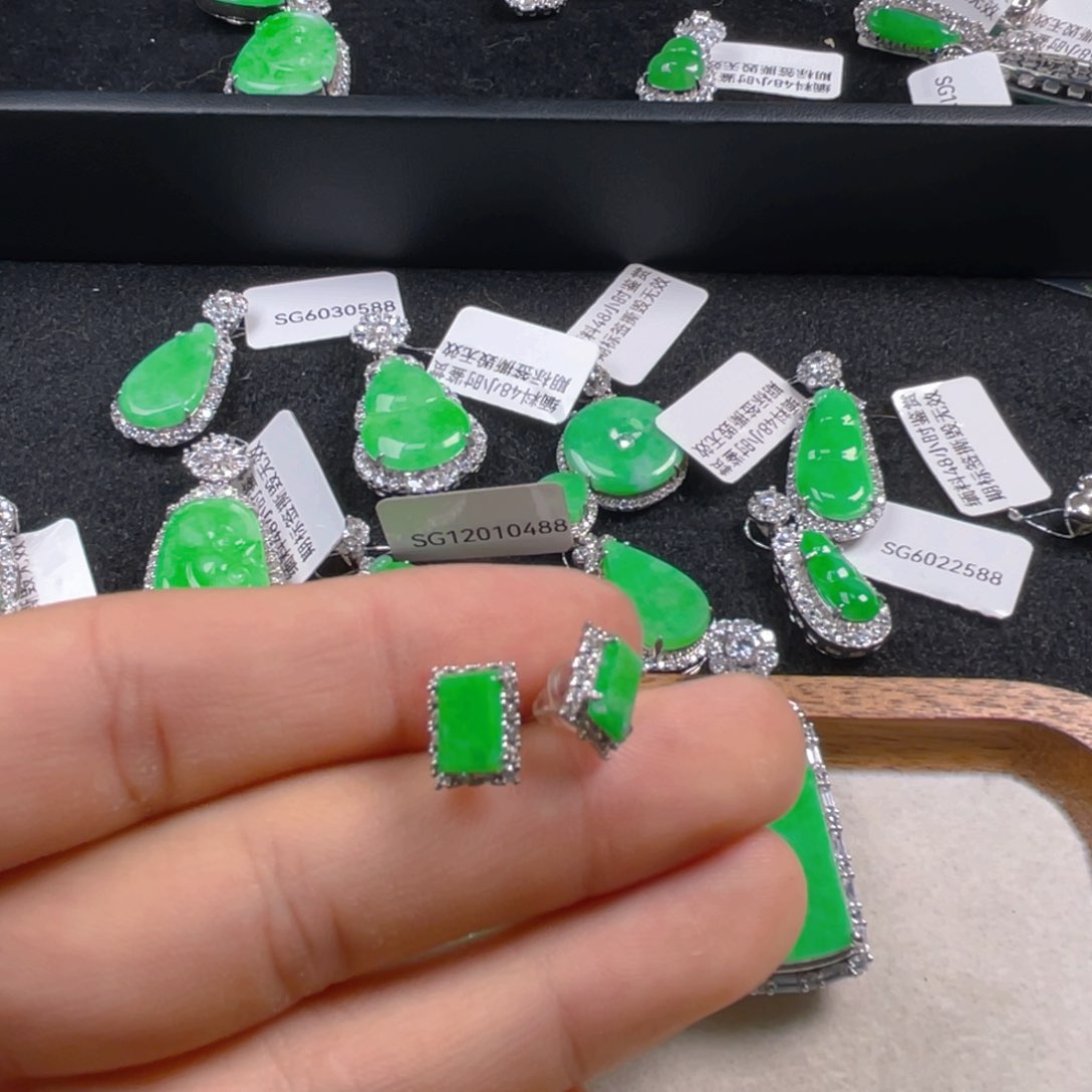 翡翠吊坠(不含链)银S925镶嵌