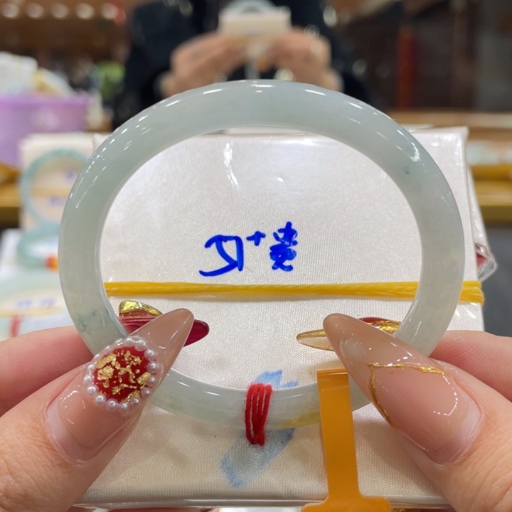 翡翠手镯未镶嵌六****r翡翠