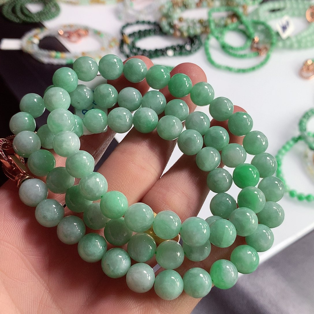 翡翠颈饰未镶嵌项链