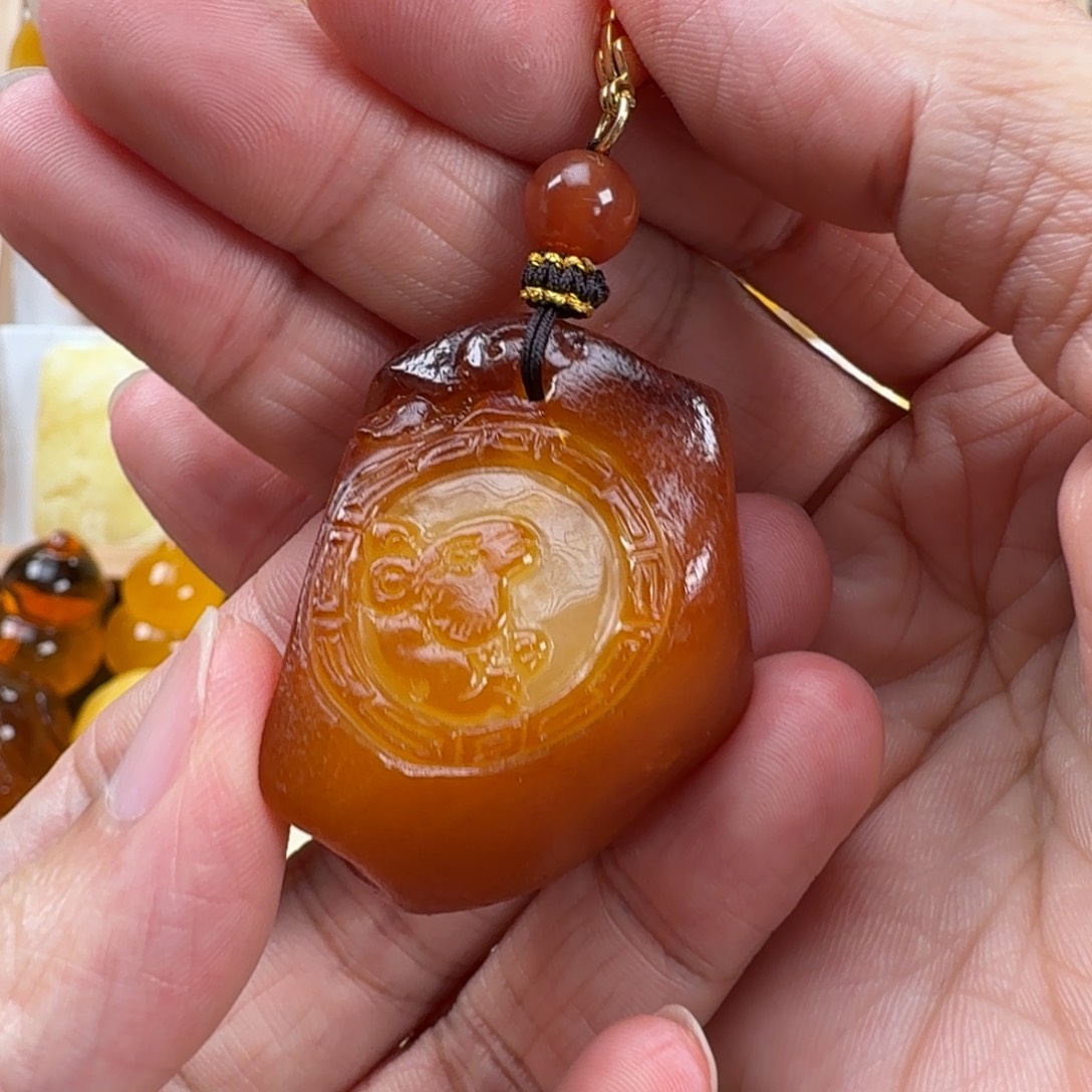蜜蜡颈饰未镶嵌蜜蜡