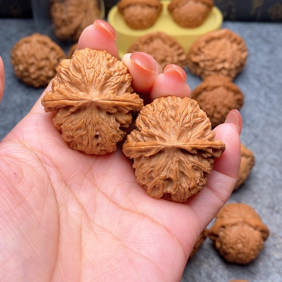 文玩核桃把件精品苹果38全品