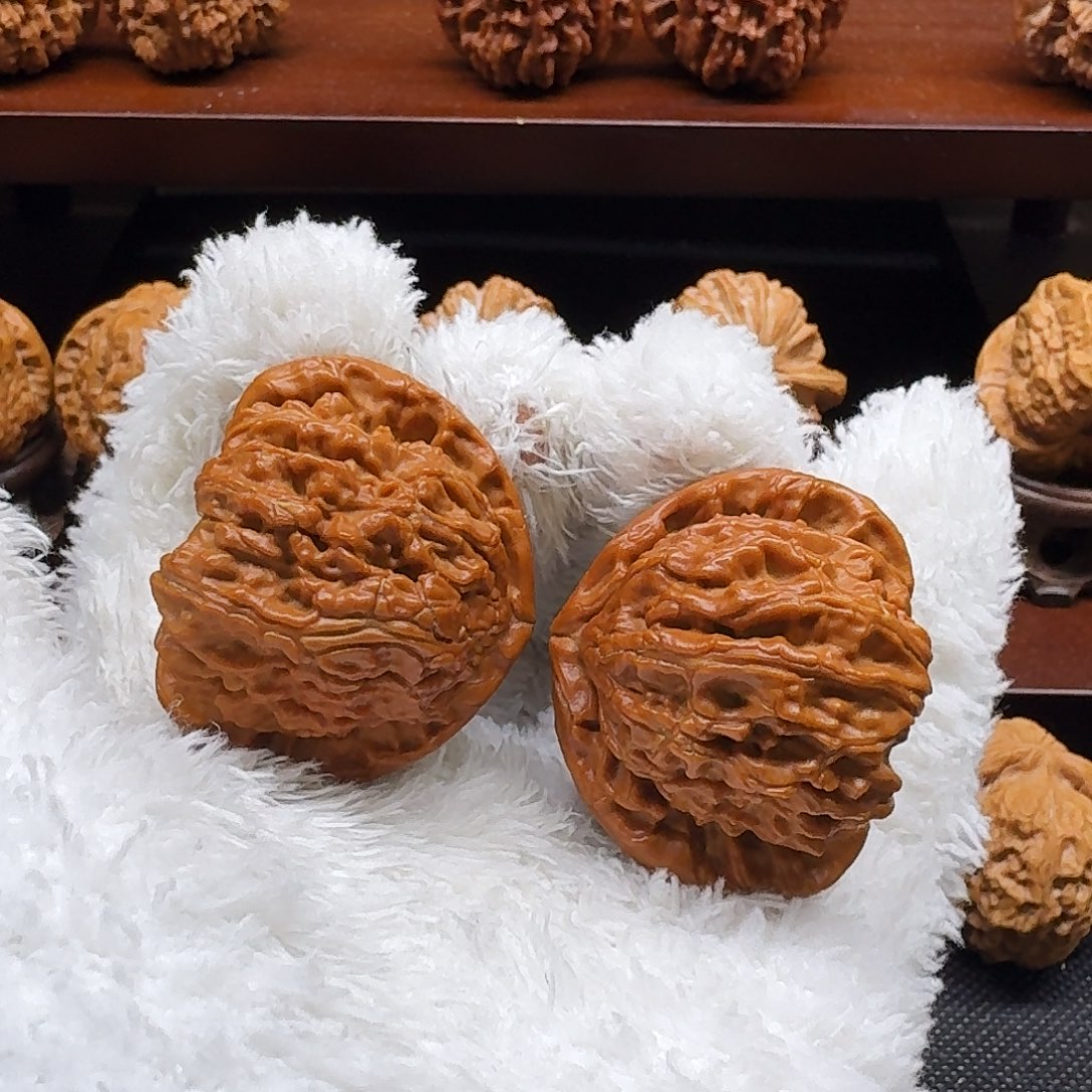 重***粉核桃手串/手链红三角白有修 抵十级