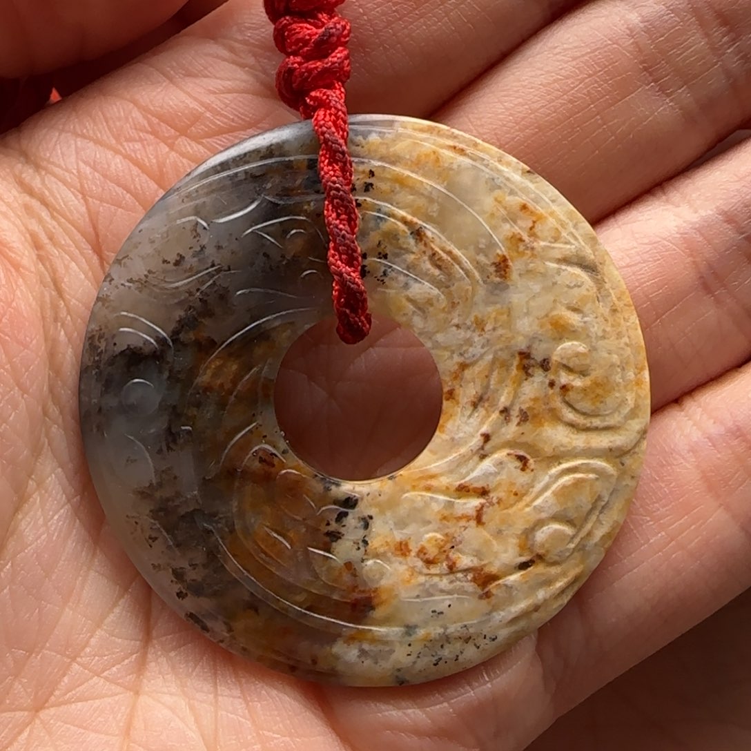 和田玉挂件未镶嵌出**酒