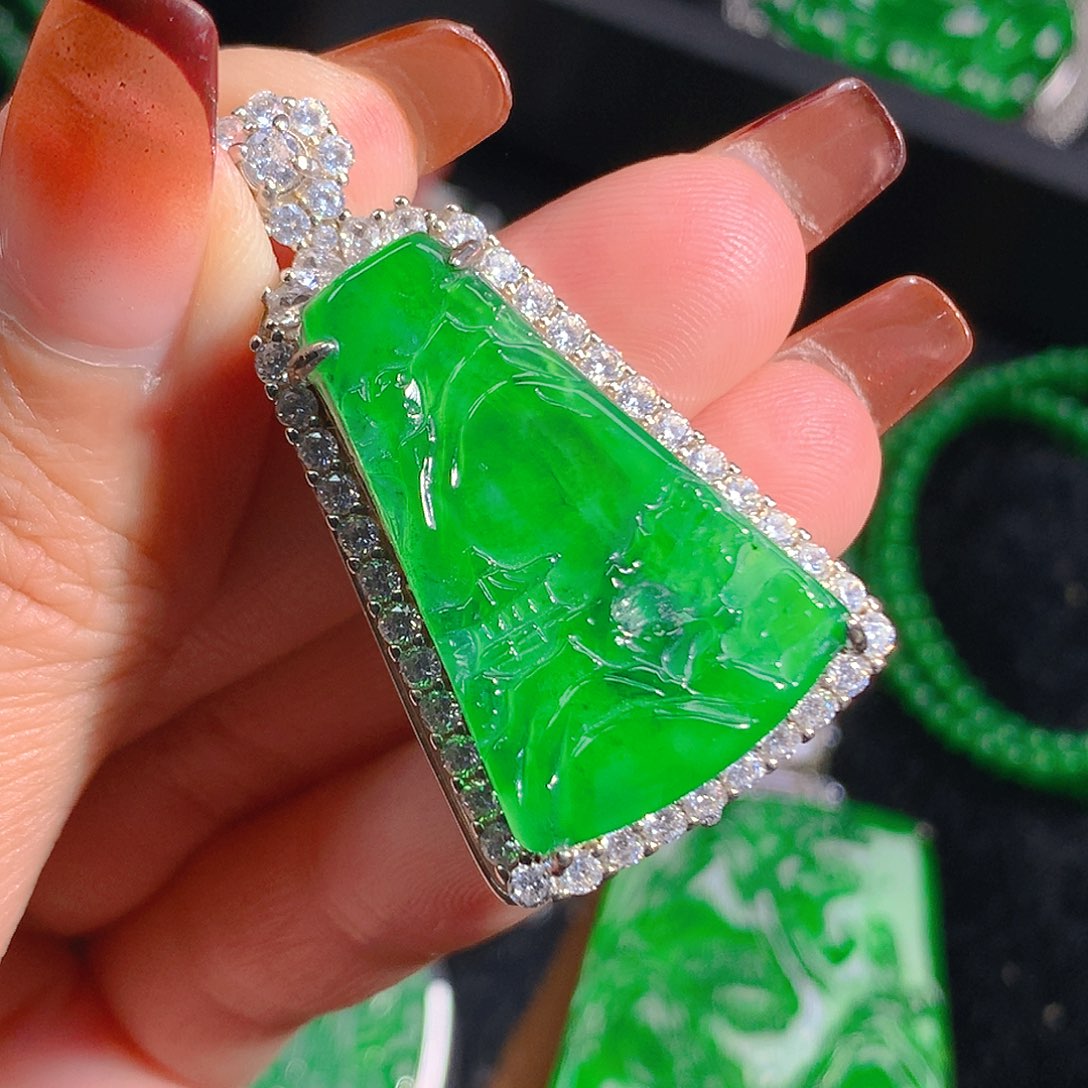 翡翠吊坠(不含链)未镶嵌