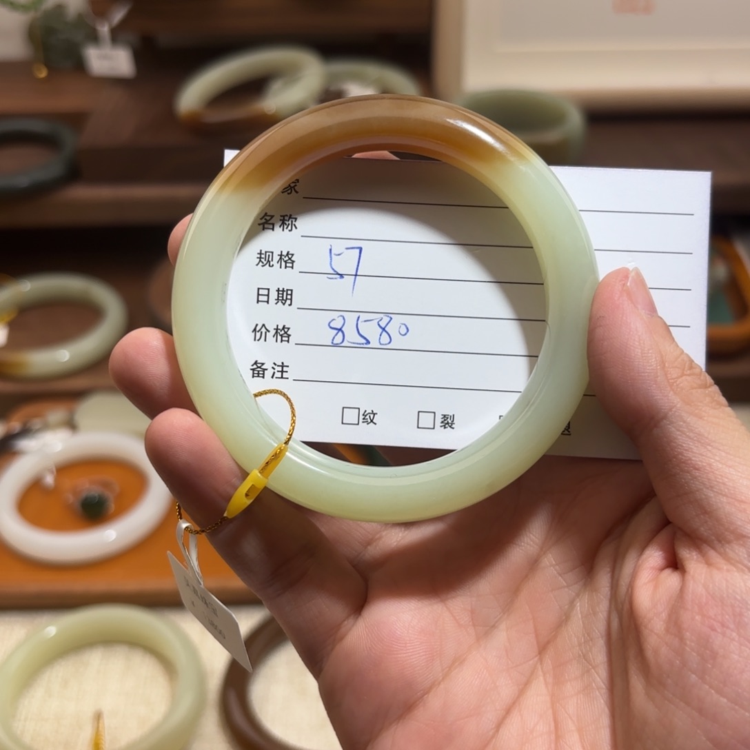 和田玉（糖玉）手镯未镶嵌