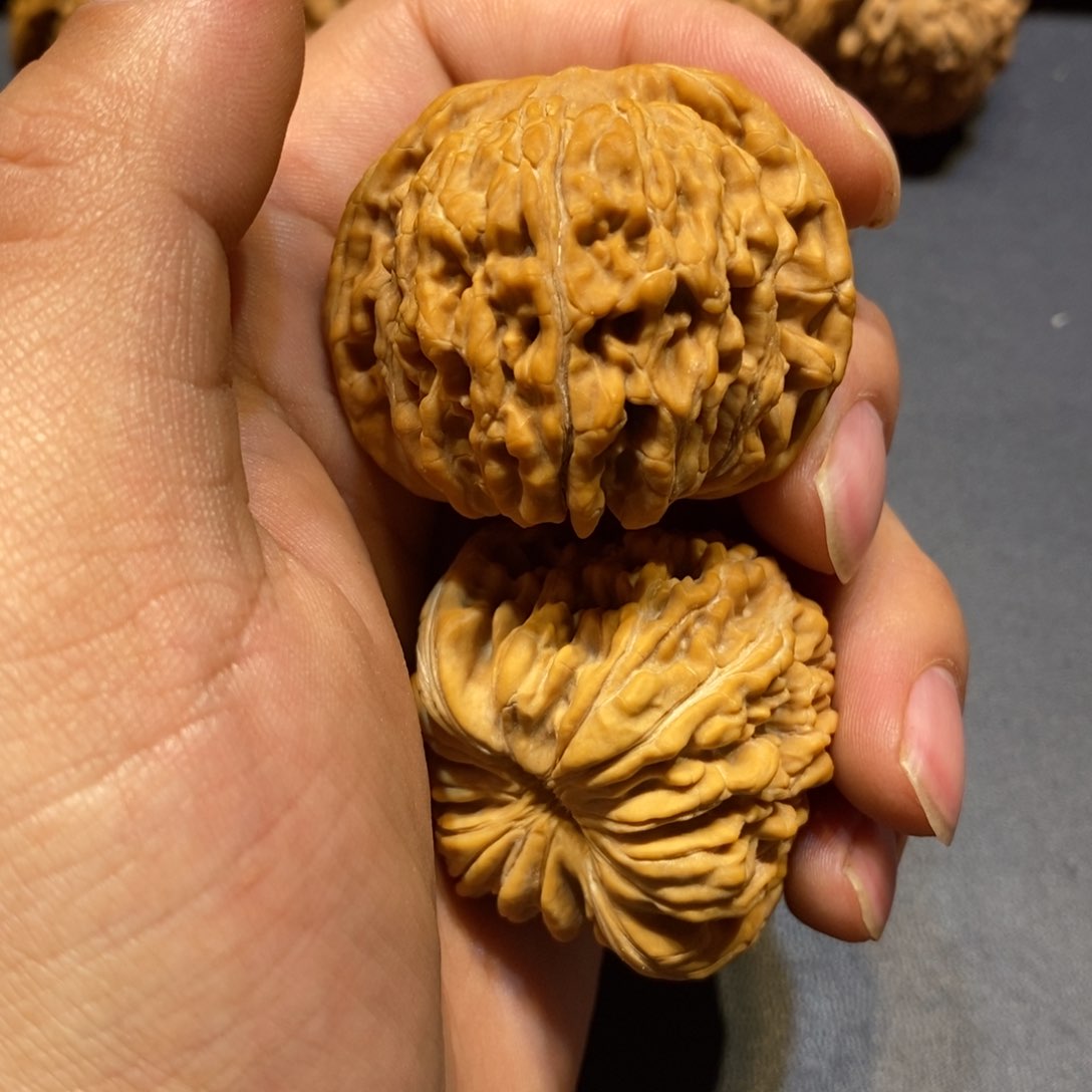 文玩核桃手串诸***！四座楼88
