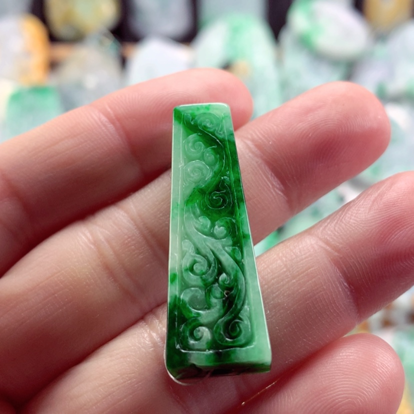 【闪购商品】翡翠吊坠(不含链)未镶嵌