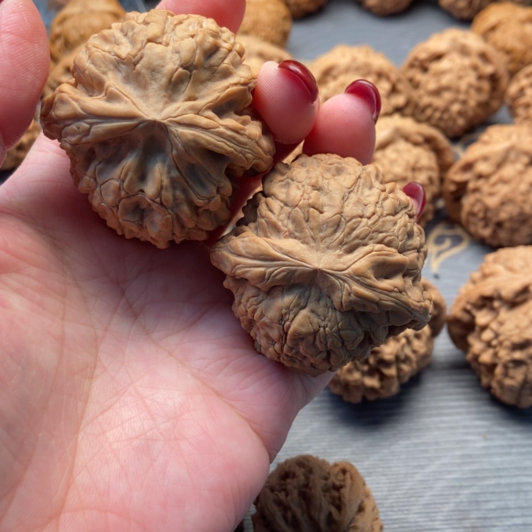 杰***鼠文玩核桃吊坠核桃