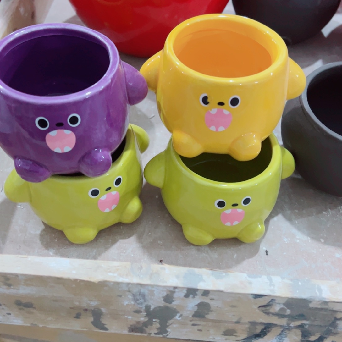 有孔，陶瓷花盆满10米包邮发货