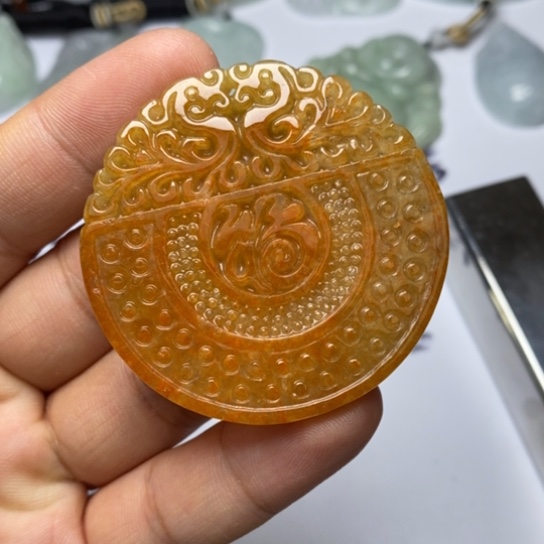 翡翠未镶嵌颈饰翡翠