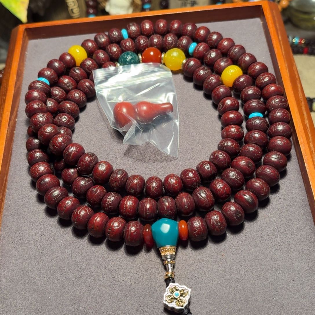 凤眼菩提吊坠甜****?老凤眼