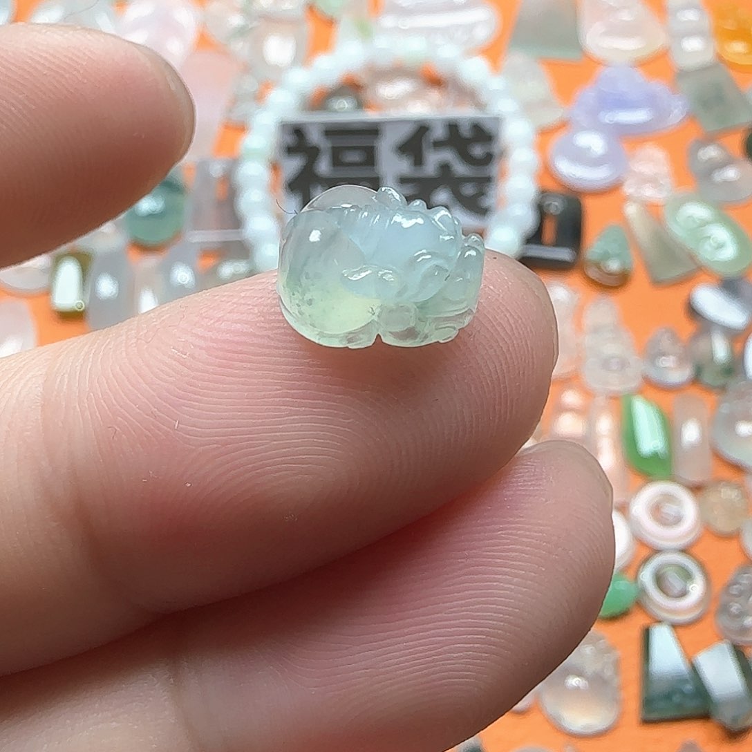 定制翡翠未镶嵌翡翠