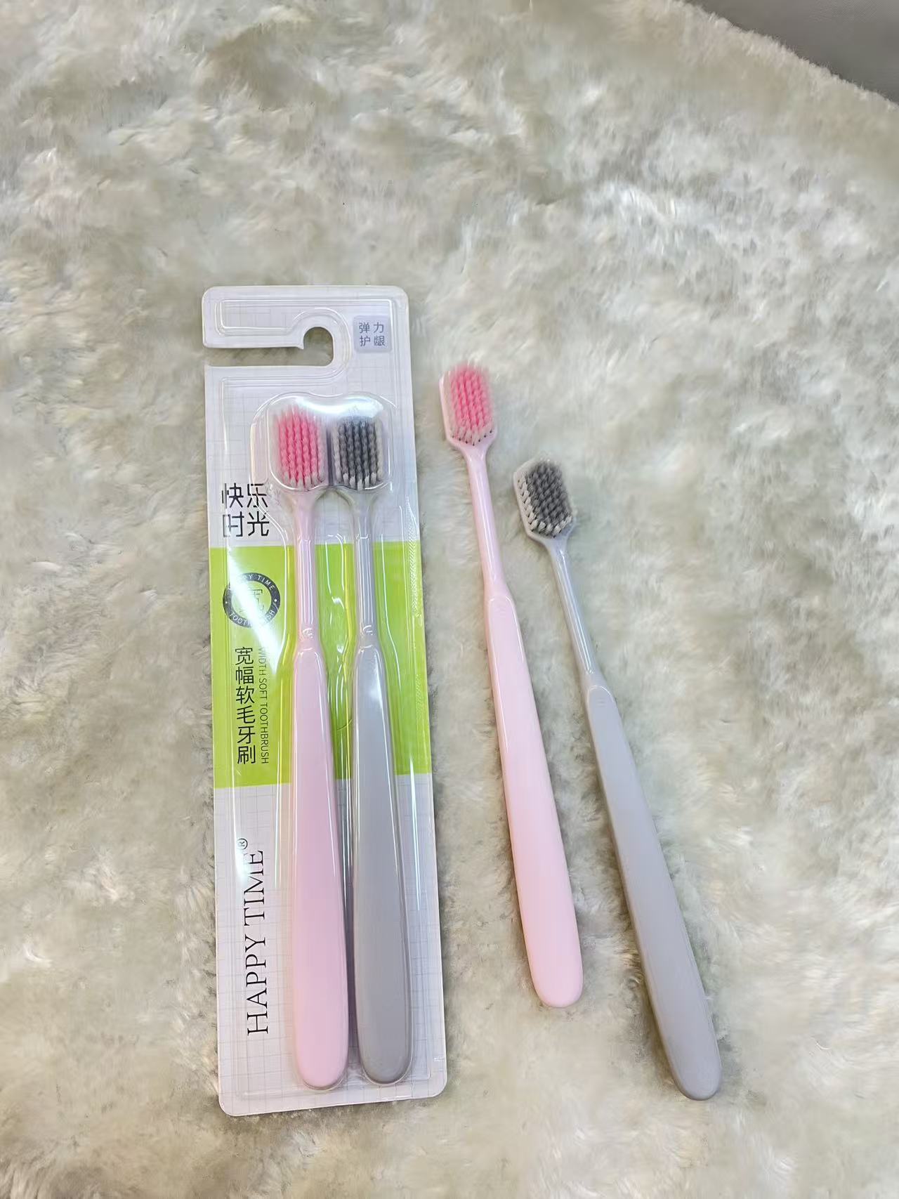 时尚站宽幅软毛牙刷