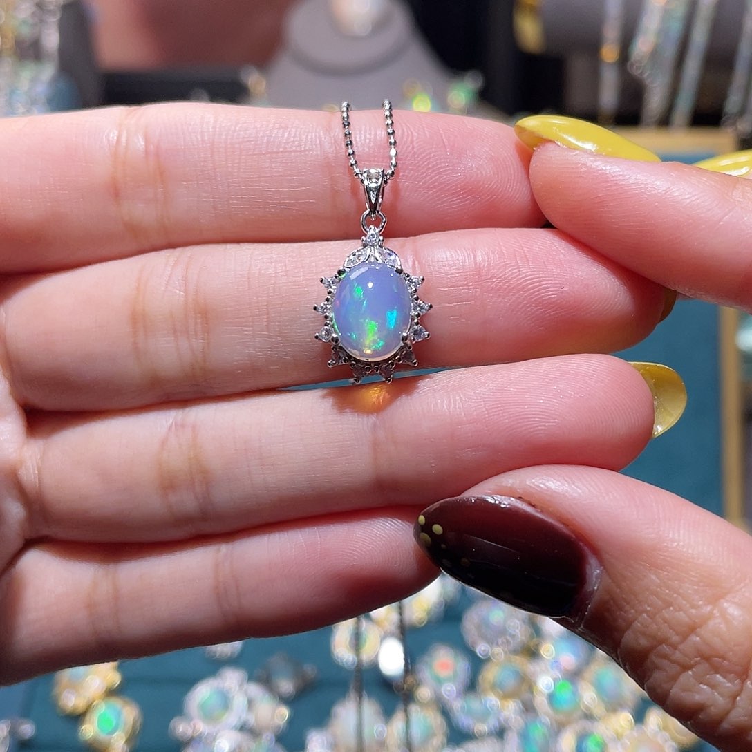 银S925镶嵌欧泊吊坠）大***啊