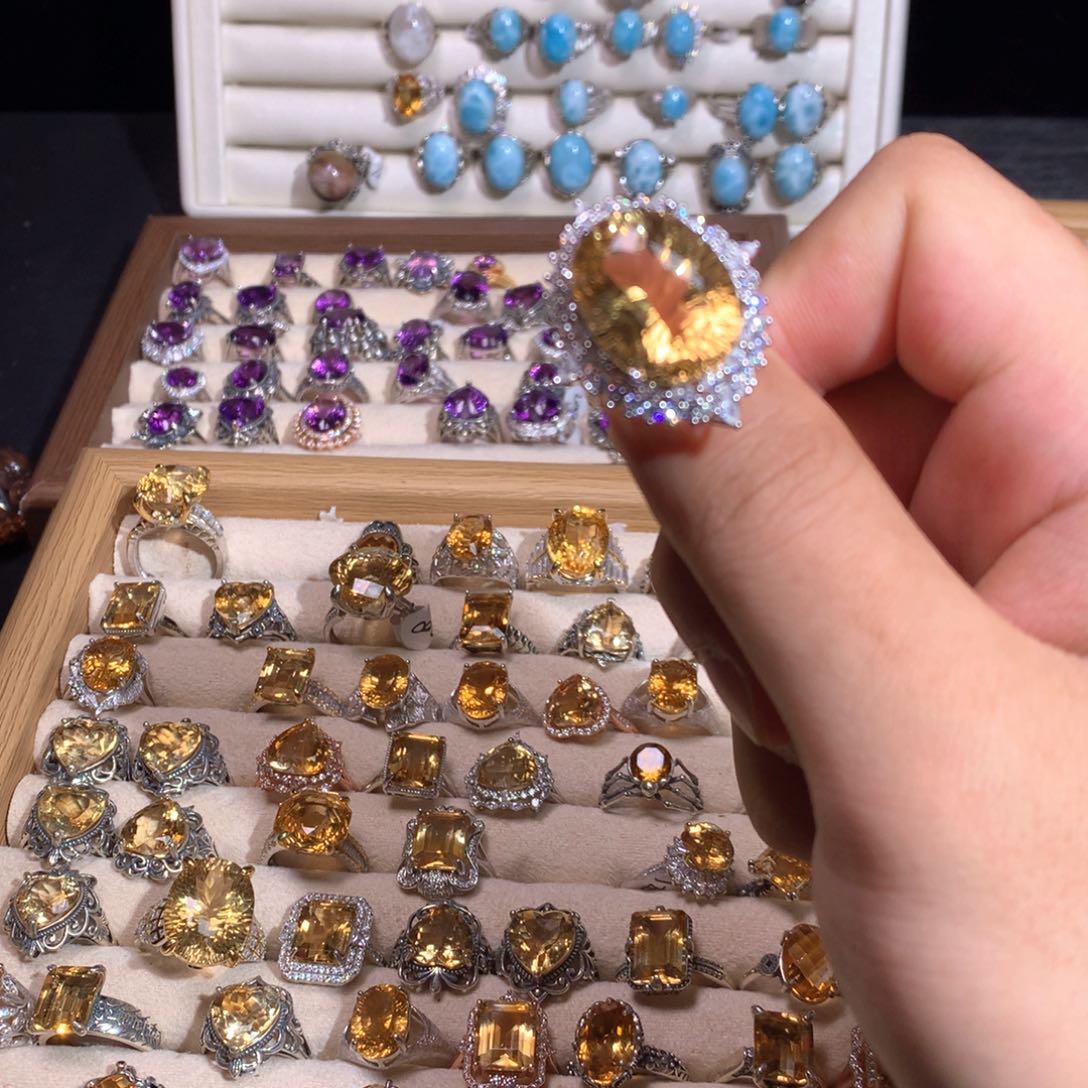 【闪购商品】水晶戒指银S925镶嵌拾*?戒指