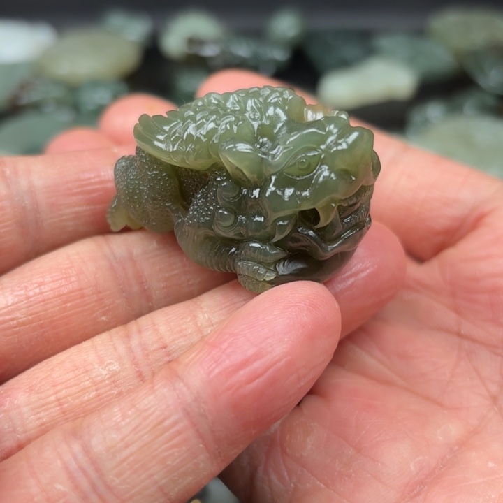 和田玉吊坠未镶嵌