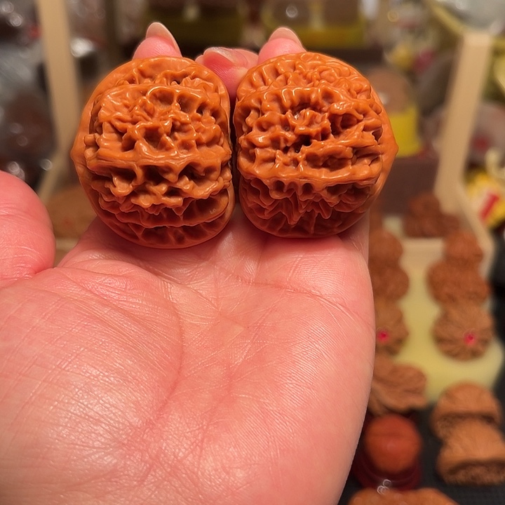 桃核把件M****y精品核桃