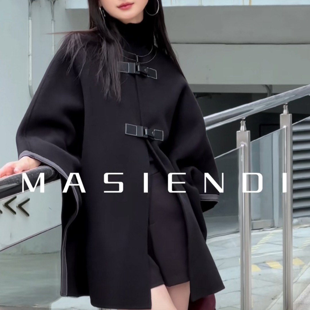 MASIENDI/玛丝恩迪时髦千金风斗篷羊毛外套430135