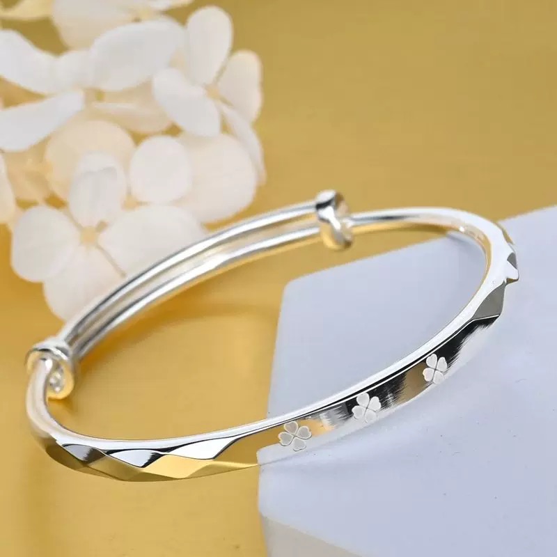 足银手镯 B09足银手镯四叶草手镯年轻款小幸运推拉女神款送女朋友