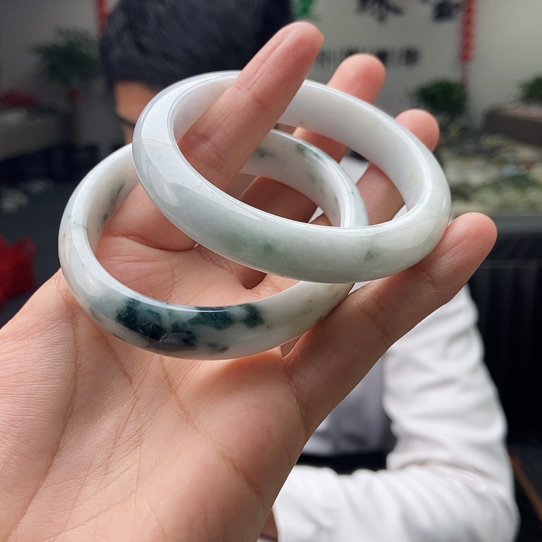 翡翠手镯未镶嵌56-57颜色多样性发拍一发一