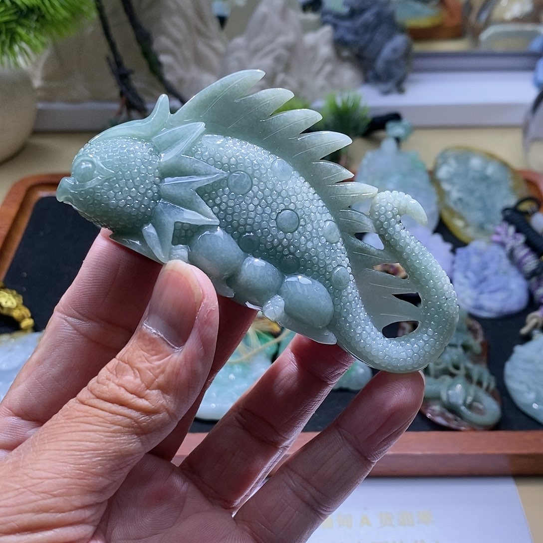 【闪购商品】翡翠颈饰未镶嵌1111111111111111