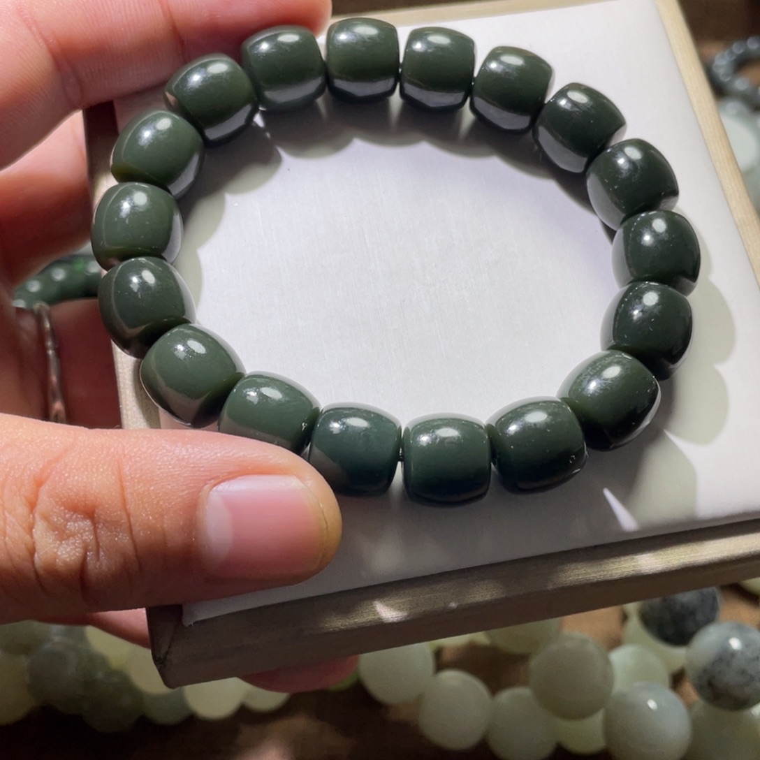 未镶嵌手链和田玉藏*阁