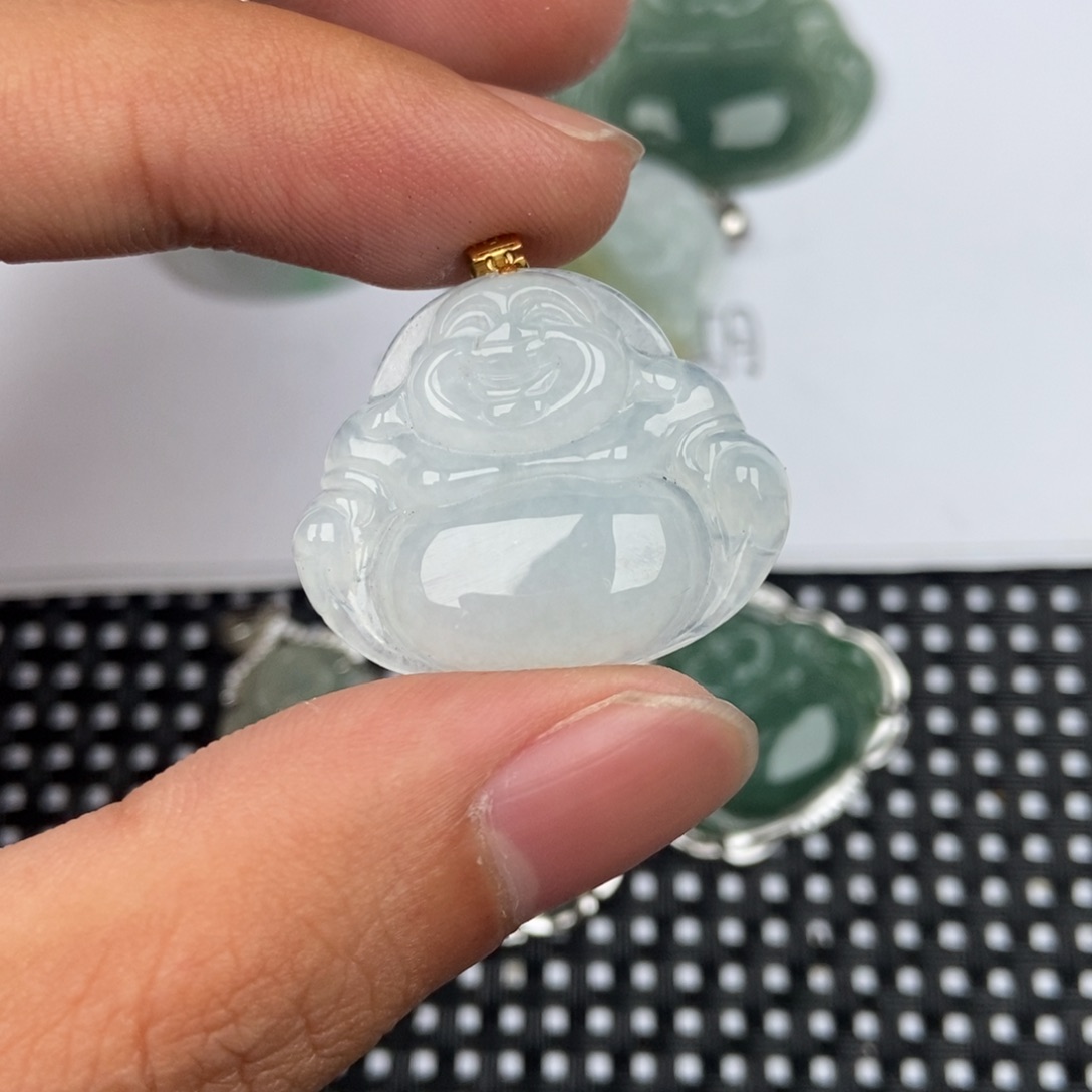 翡翠颈饰未镶嵌吊坠