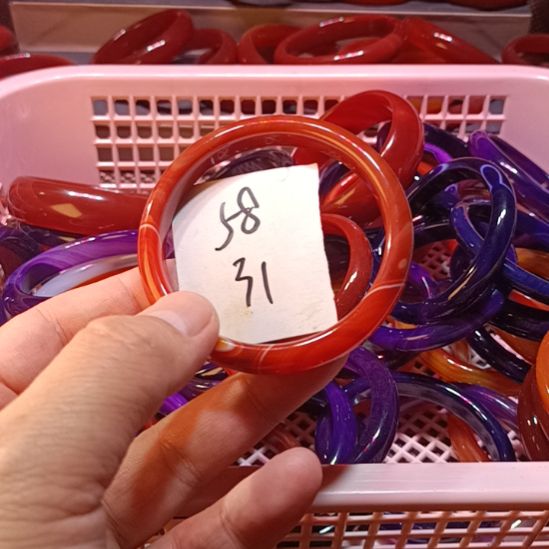 玛瑙/玉髓未镶嵌手镯