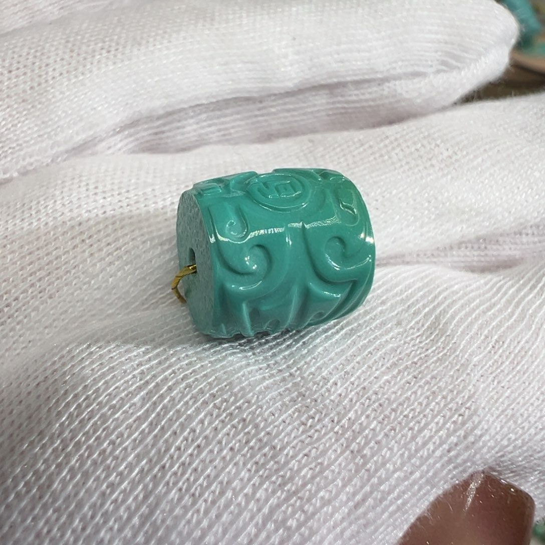 绿松石配饰未镶嵌